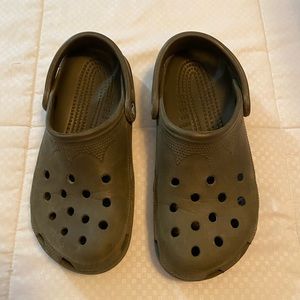 Women’s Crocs size 6/7
